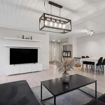 Moderntownhouse Near Oslo,fjord,marka,all Day Sun Asker
