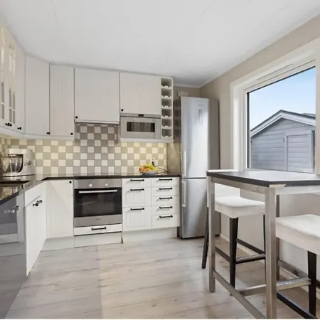 Moderntownhouse Near Oslo,fjord,marka,all Day Sun * Asker